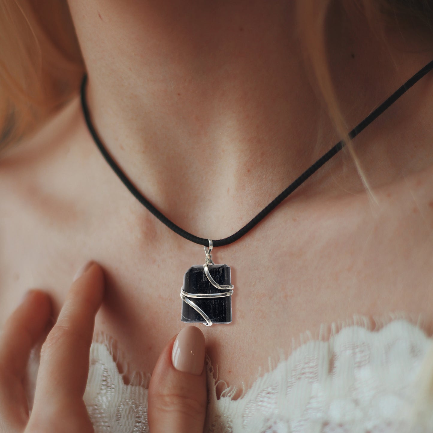 Black Tourmaline Crystal Pendant Necklace for Protection and grounding - Handmade & Ethically Sourced Raw Stone Necklace for Everyday Wear - Best Mother's Day Gift for her
