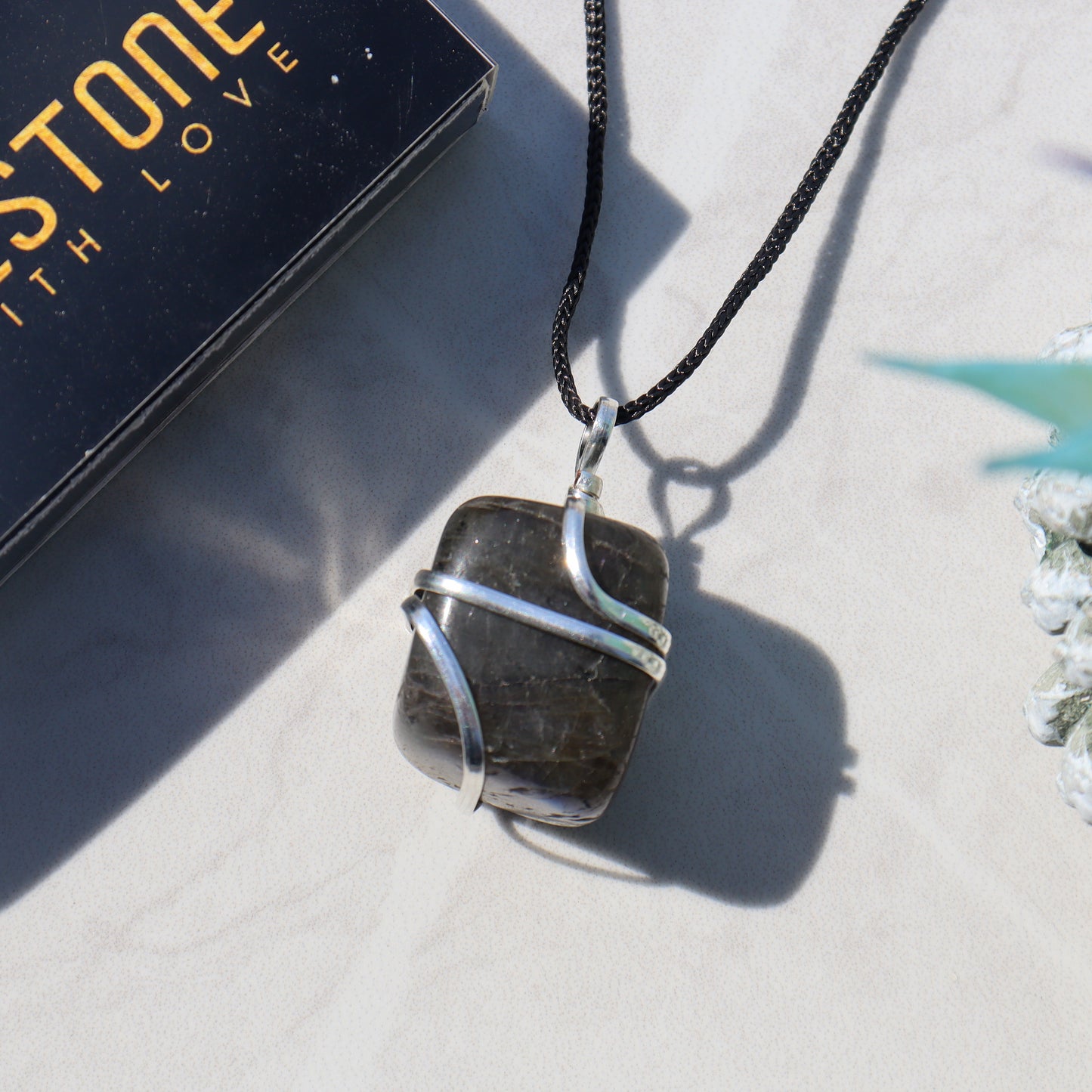 Labradorite Crystal Pendant Necklace for Inner Transformation and self-Discovery - Handmade & Ethically Sourced Raw Stone Necklace for Protection - Best Mother's Day Gift for her